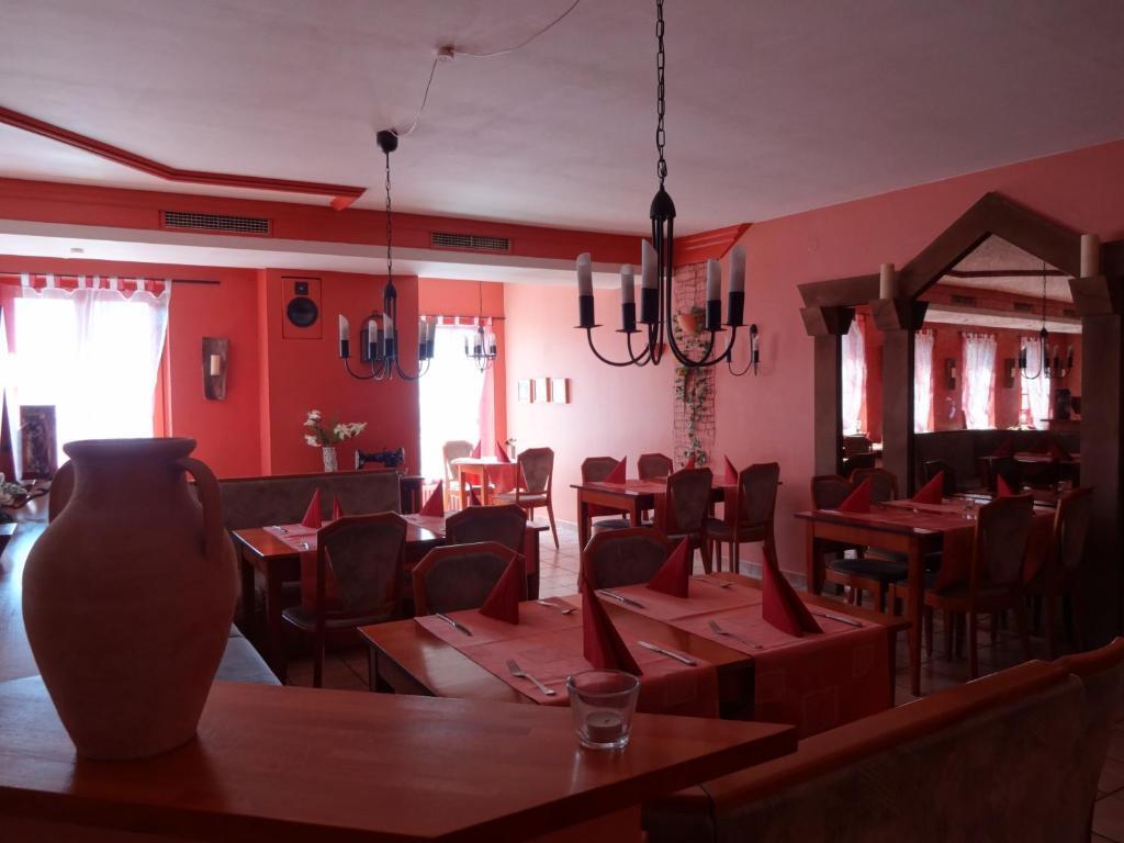 Hotel Hochdorfer Hirschen Freiburg im Breisgau Buitenkant foto