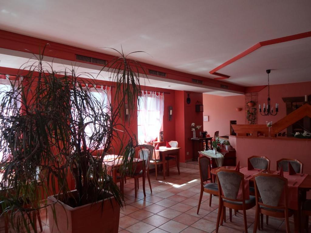 Hotel Hochdorfer Hirschen Freiburg im Breisgau Buitenkant foto
