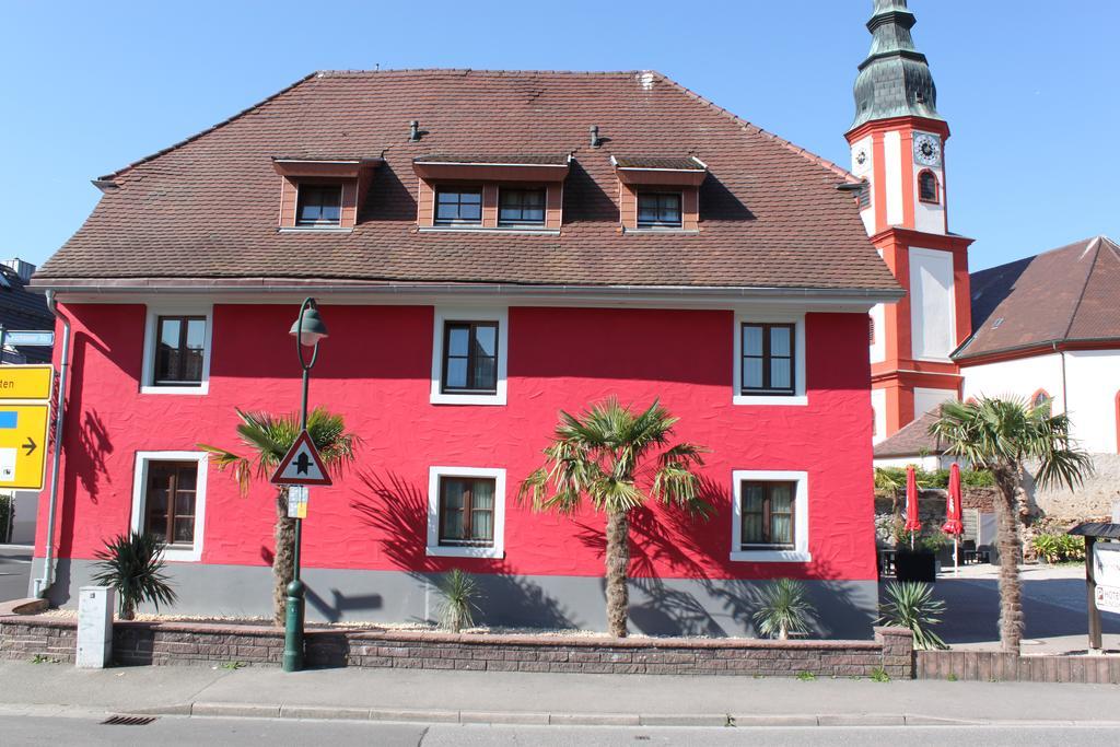 Hotel Hochdorfer Hirschen Freiburg im Breisgau Buitenkant foto