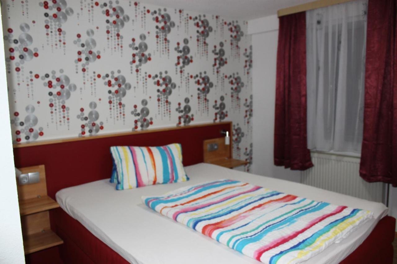 Hotel Hochdorfer Hirschen Freiburg im Breisgau Buitenkant foto